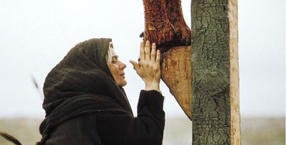 María al pie del Crucificado