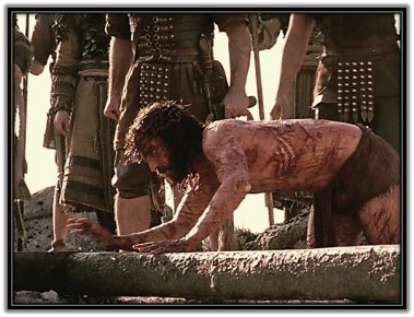 Jesús antes de ser clavado en la Cruz