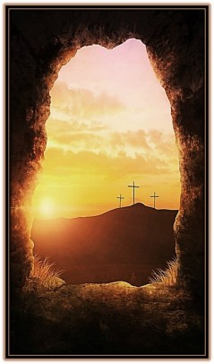 Jesús Resucitado y tres cruces