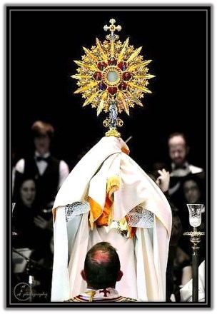 Bendición de Jesús Sacramentado