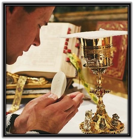 Consagración Cuerpo y Sangre de Cristo