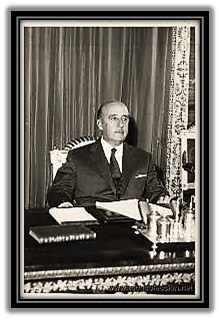 Francisco Franco en su despacho