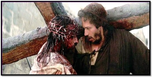 Jesús ayudado por Cirineo